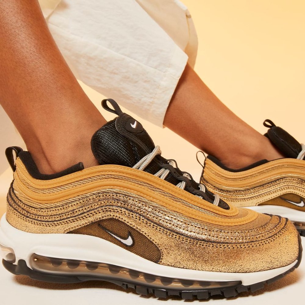 NEW Nike Air Max 97 Women's Twine/White-Metallic Gold DO5881-700 Golden Gals